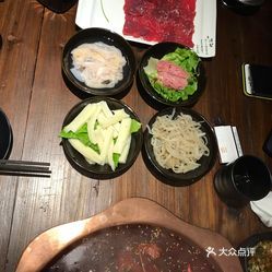 楊單純私房火鍋(湖濱商業街店)